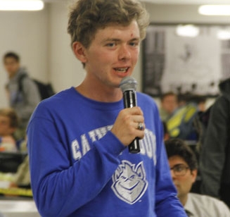 SeniorWeek_MondayLunch_20160425_105