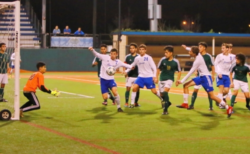 Soccer 2016-17_JHS1vGraceKing0_NonDistrict_01172017_15