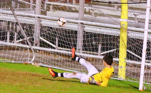 Soccer 2016-17_JHS2vMandeville0_12212016_10