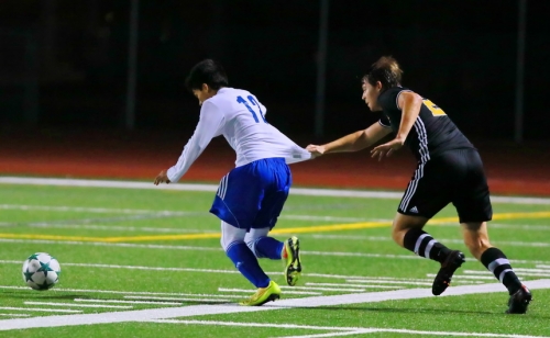 Soccer 2016-17_StPaulsTourney_JHS2vStAmant0_12162016_05