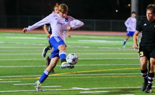Soccer 2016-17_StPaulsTourney_JHS2vStAmant0_12162016_08