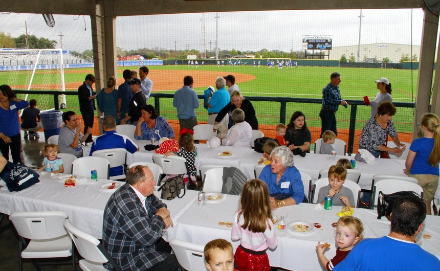 soccer-2014_15_alumni-reunion_the-ryan_01032015_01
