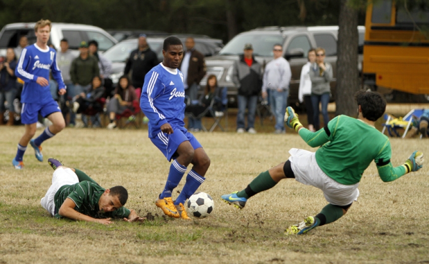 Soccer, Jesuit vs. Acadiana, St. Paul's Holiday Tournament 12.27.13