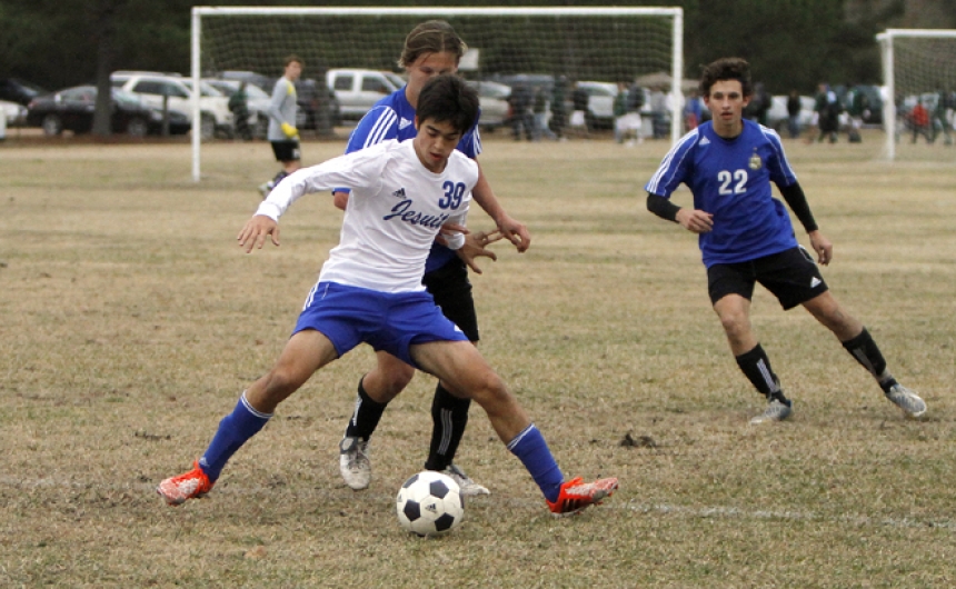 Soccer, Jesuit vs. Mandeville, St. Paul's Holiday Tournament 12.27.13