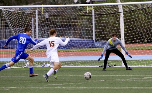 2017_Soccer_vsBroMartin_District_20170128_0471