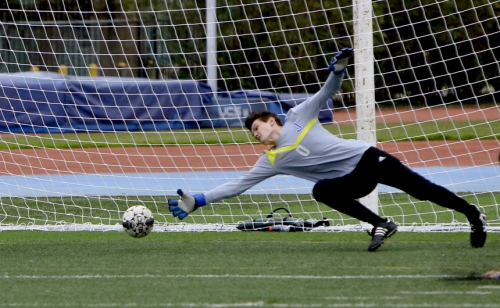 2017_Soccer_vsBroMartin_District_20170128_0478