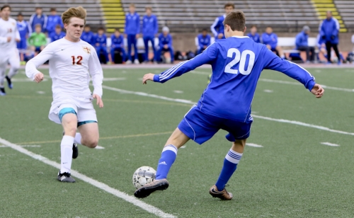 2017_Soccer_vsBroMartin_District_20170128_0673