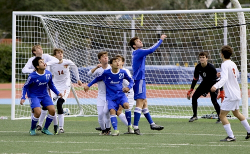 2017_Soccer_vsBroMartin_District_20170128_0965