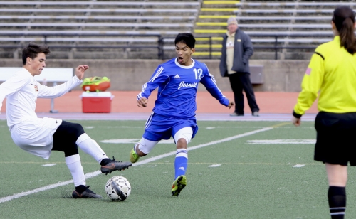 2017_Soccer_vsBroMartin_District_20170128_1004