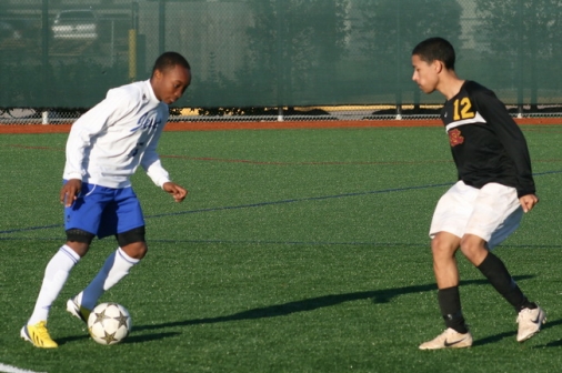 soccer1213_playoff1_natchiefs_14