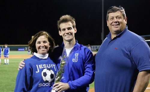 Soccer_vs_Newman_SeniorNight_20180129_25