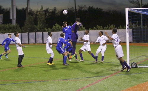 SoccervsStAug_20181211_050