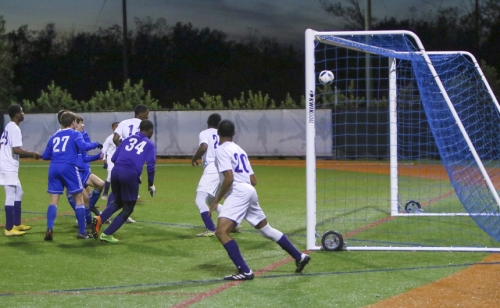 SoccervsStAug_20181211_054