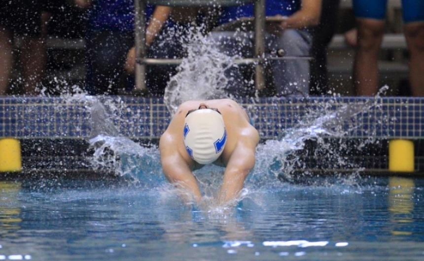 swimming_20131122_state_ric20058