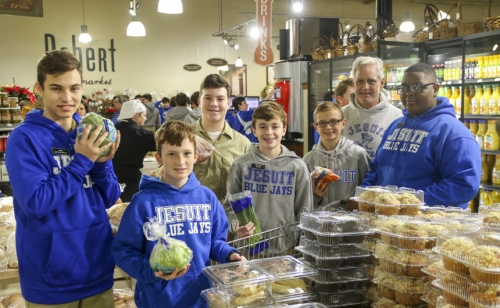 Thanksgiving-Drive_20181121_Roberts_009