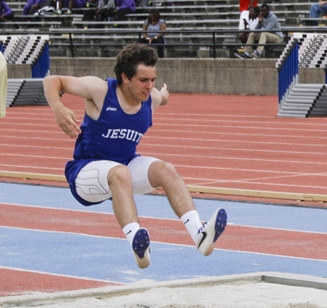 TrackandField_DistrictMeet_20160420_014