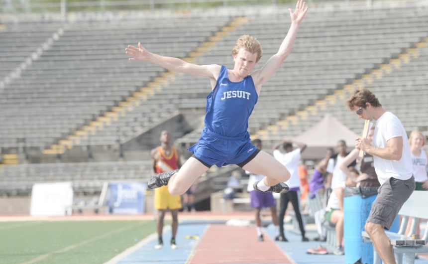 track-field_districtmeet_20150423_web_005