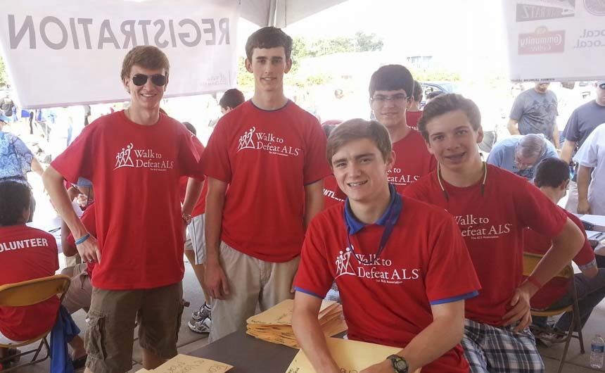 clubs-organizations_service_als-walk_20141011_092904