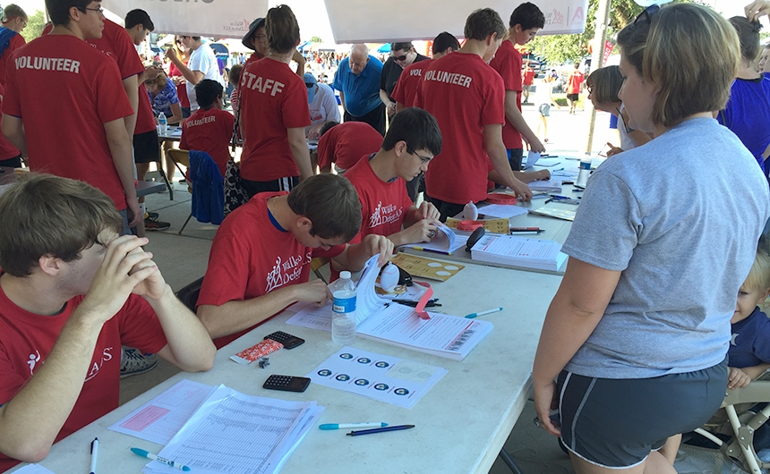 clubs-organizations_service_als-walk_20141011_web_007