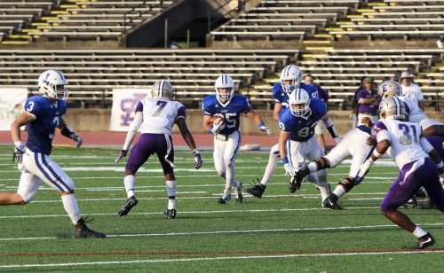 Football_20170901_Week-1-Warren-Easton_055