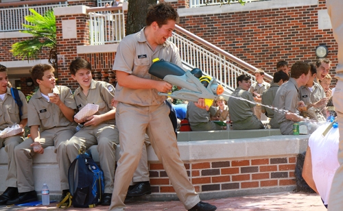 WelcomeWeek_LunchActivities_Monday_20150831_047