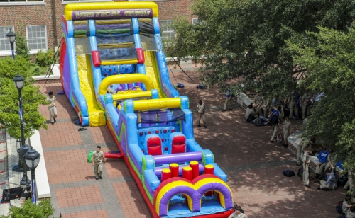 WelcomeWeek2018_Inflatable_20180827_378