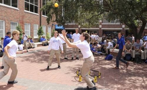 ThursCourtyardGames_20170901_067