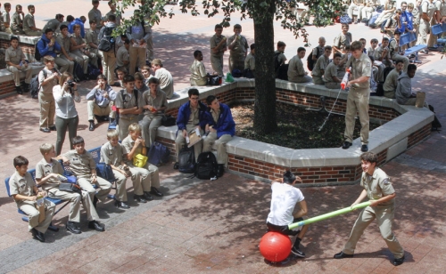 Welcome-Week_20160831_WedBalloonTricycles_0009