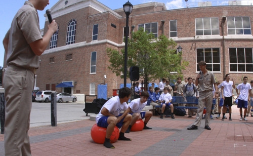 Welcome-Week_20160831_WedBalloonTricycles_0023
