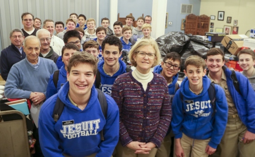 Winter-Clothes-Drive_Sodality-Alums_20200131_09