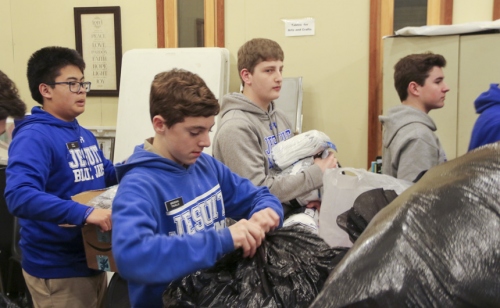 Winter-Clothes-Drive_Sodality-Alums_20200131_16