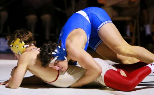 Wrestling 2016-17_JHS33vBrotherMartin28_01112017_22