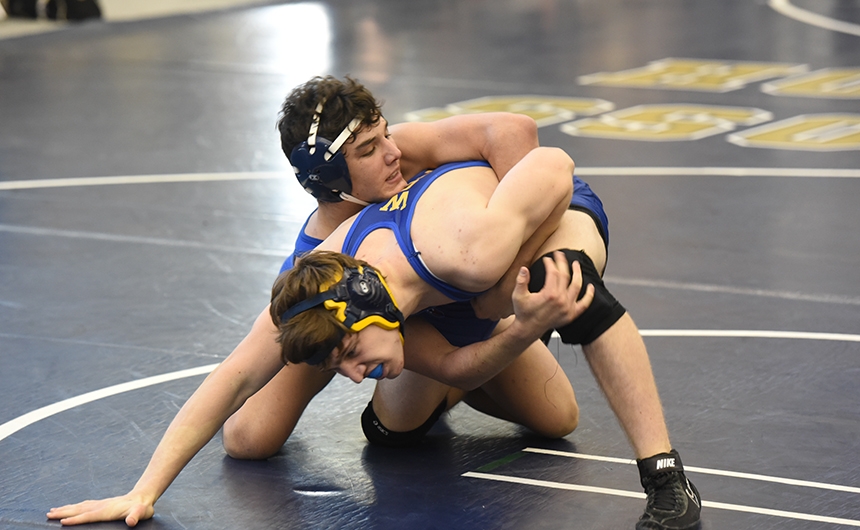 wrestling_citychampionship_20150124_002