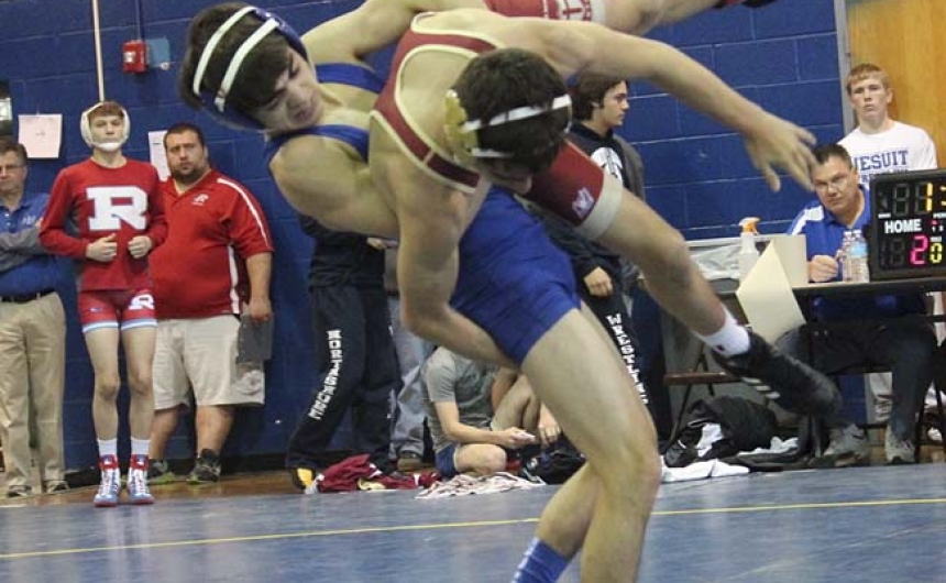 wrestling_20141115_mandevilleopen_senior-brody-martin-106lbweb