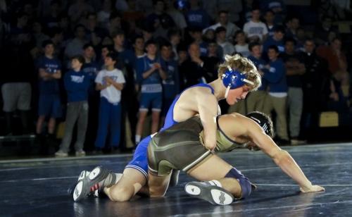 Wrestling_20170201_Holy-Cross_464