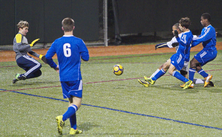 Blue Jays had numerous opportunities to score against Holy Cross, but could manage only two goals.