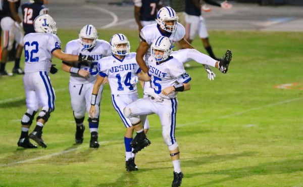 The Jays were victorious in the Swamp, beating Escambia, 28-17.