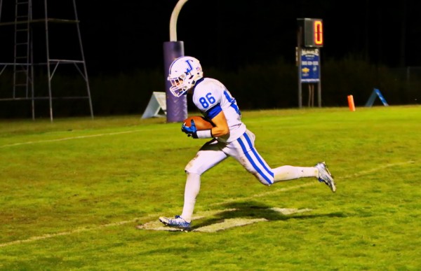 Bryce Musso catches a pass from Peter Hontas for Jesuit's third touchdown. It was his second TD catch of the game.