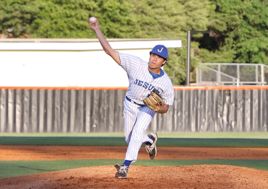 Mason Mayfield started on the mound for the Jays and pitched four and two-thirds innings. He allowed three runs on three hits and four walks. Mayfield struck out two Bears.  