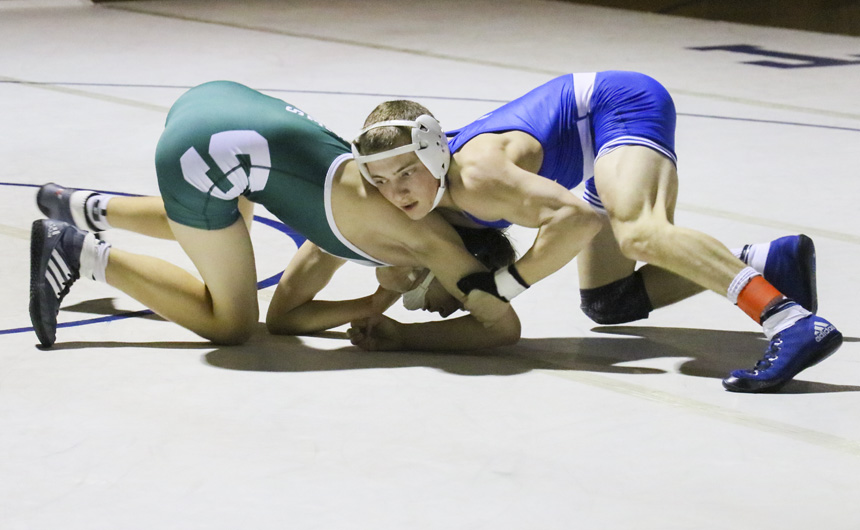 Wrestlers Shut Out Eagles