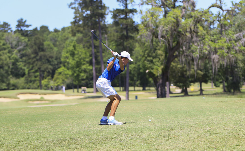 Golf Takes 1st at Regional Tournament
