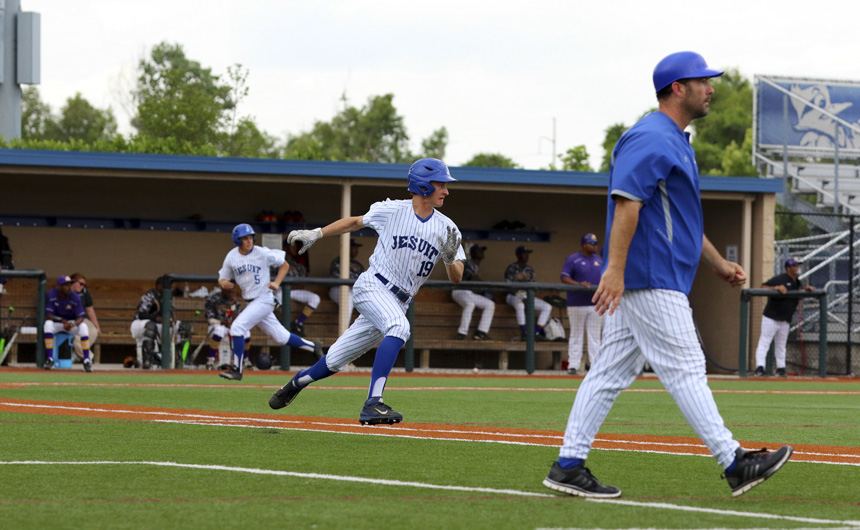 Baseball Advances to State Quarterfinals After Defeating St. Augustine