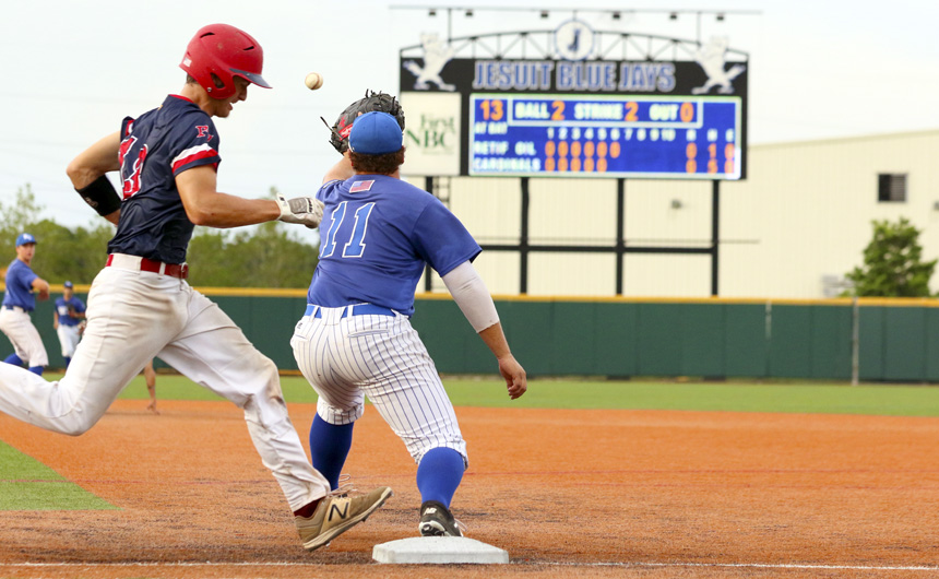 Retif Goes 2-2 in Regional, Falls Twice to Pedal Valves