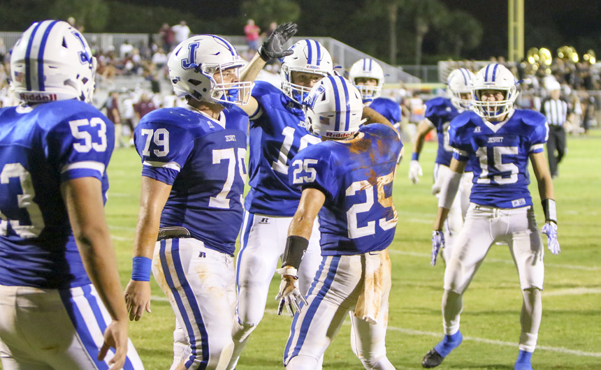 Touchdown, Jesuit! Blue Jays Snag First Victory Over Central (BR) 42-10