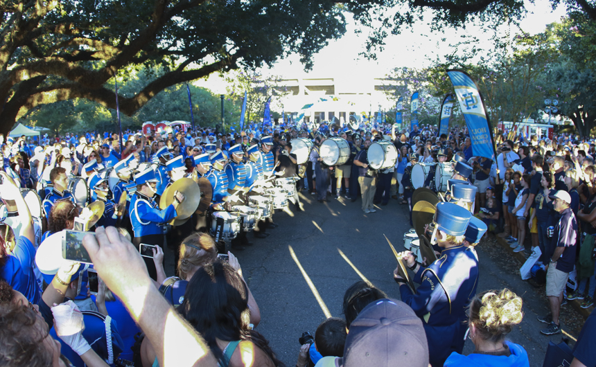 Homecoming Weekend Jam-Packed: Rivalry Game, Alumni Mass & Reception