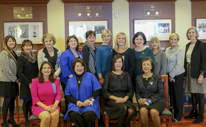 Mothers Invited to Alma Mater Awards Luncheon on Thursday, Jan. 18