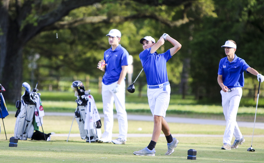 Birdies Help Jays Soar Past Crusaders and Raiders