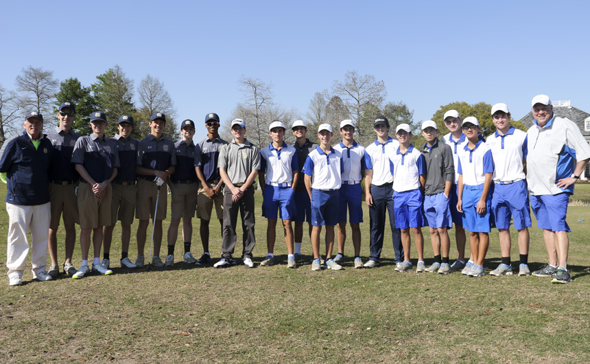 With Win over Holy Cross, Golfers Finish Undefeated