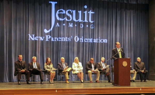 Jesuit principal Peter Kernion '90 welcomes parents to the New Parents' Orientation.