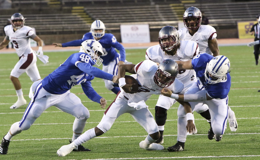 Football Goes to the Wire with Destrehan, Falls 28-23 | Jesuit High ...